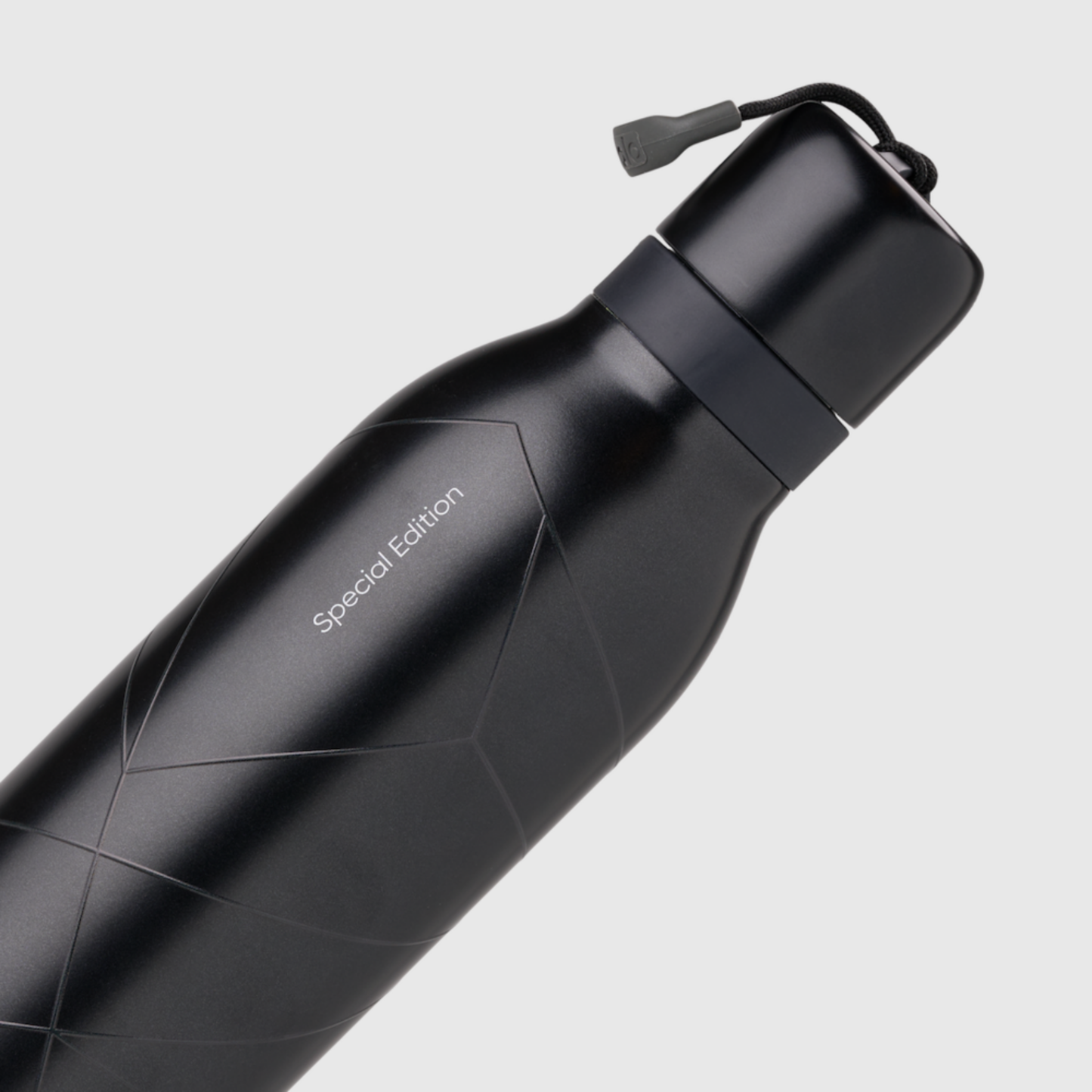 FreeSip Twist 24 oz Lights Camera Action