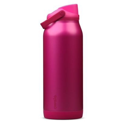 FreeSip Sway 64 oz Read My Lips
