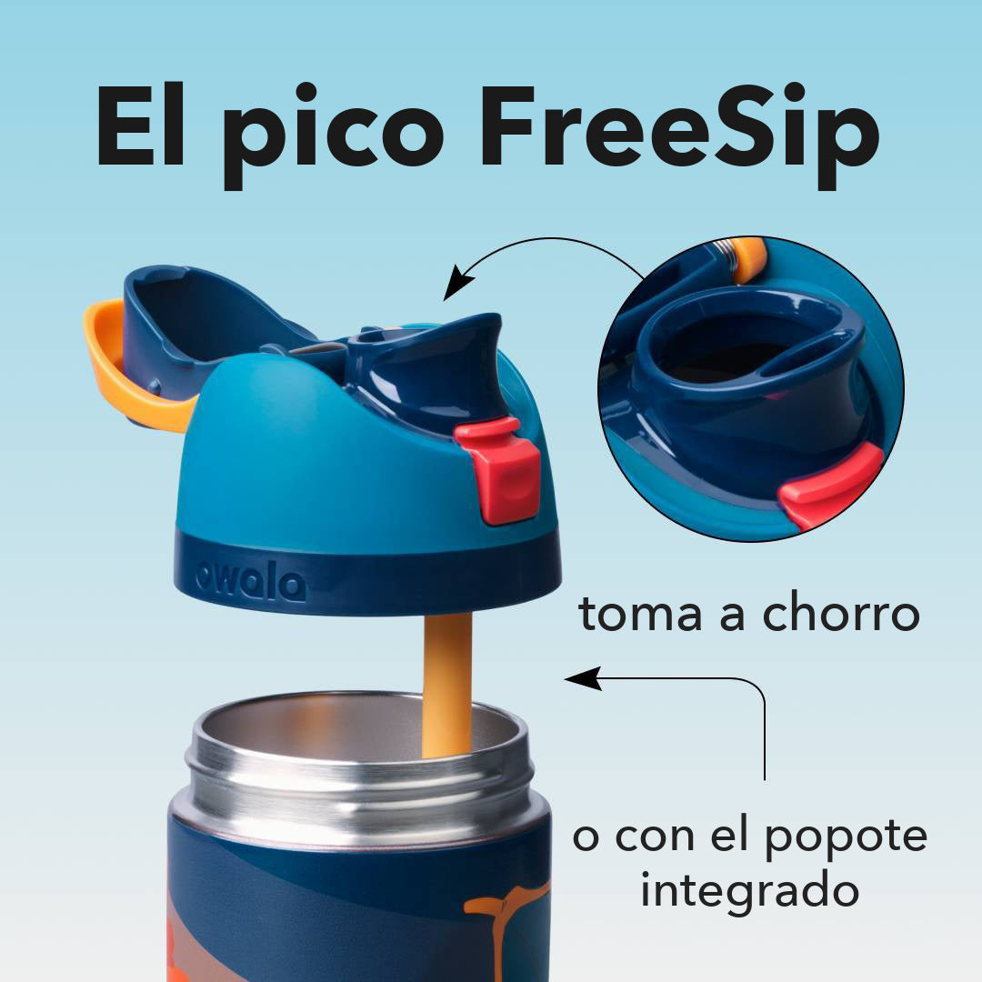 El pico FreeSip del Owala Charizard Brings the Heat: toma a chorro o con popote