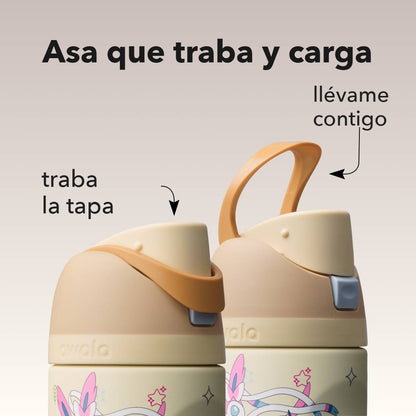 El asa del Owala Eevee Evolutions traba la tapa y sirve para cargarlo
