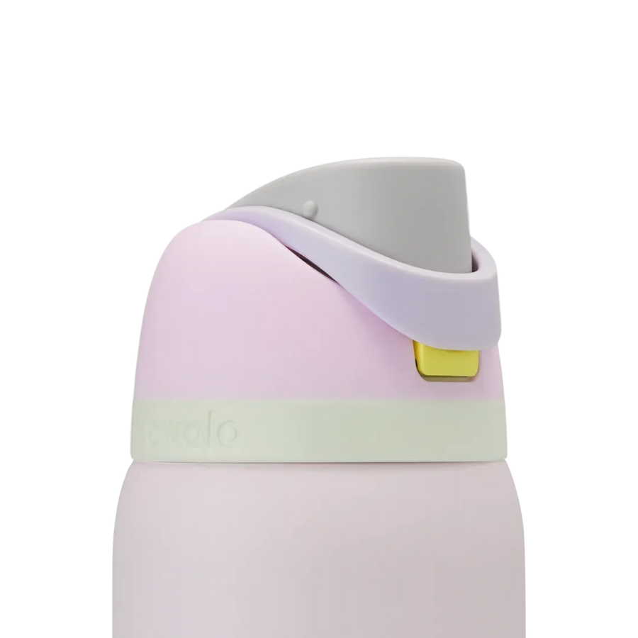 Owala FreeSip 32 oz Candy Coated